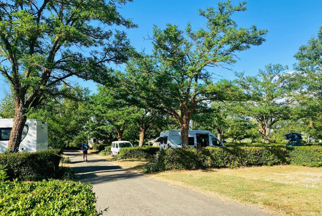 Camping Paradis Family Les Rives De L'Herault Gignac  Exterior photo